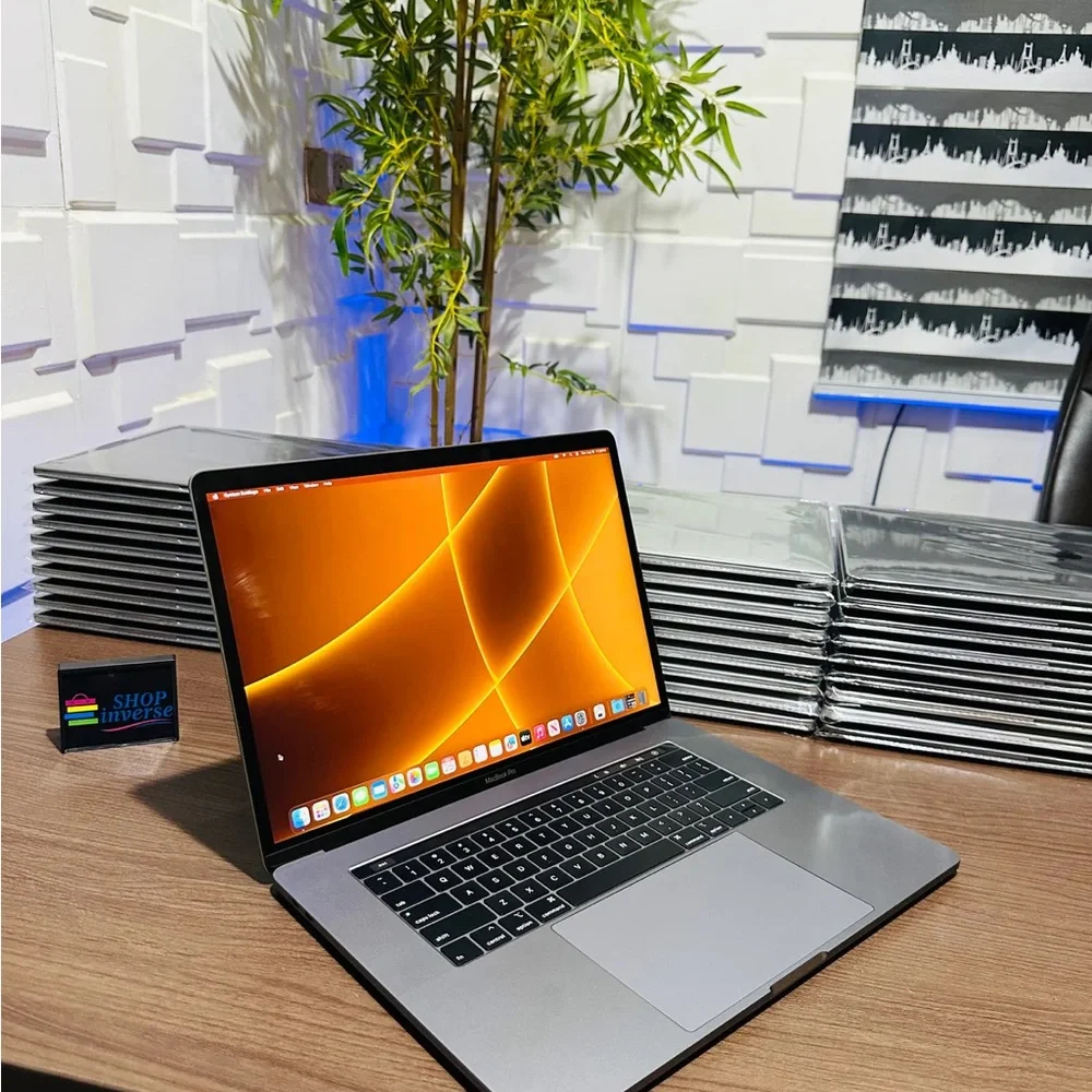 Apple MacBook with Silver Body and Black Keyboard